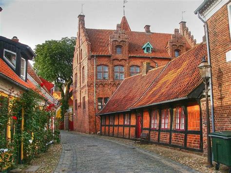 Ribe Denmark Map, Accommodation, Flights & Things。